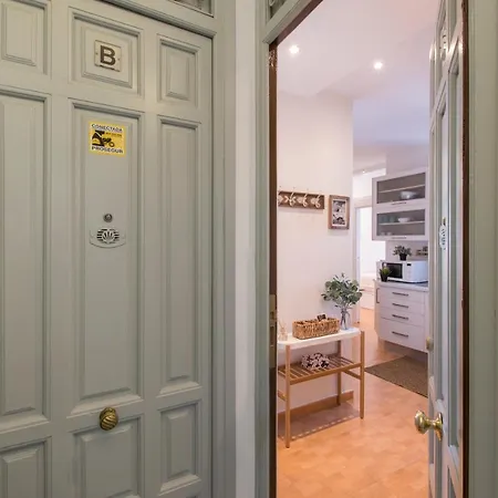 Fee4Me. Elegant Flat A Few Minutes From Atocha.-3